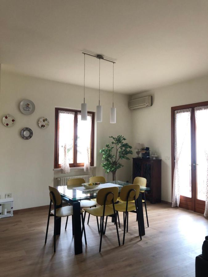 Casa Patrizia Apartment Тори дел Бенако Екстериор снимка