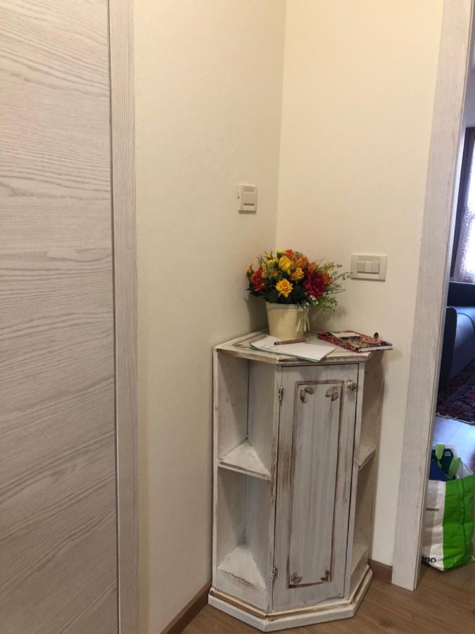 Casa Patrizia Apartment Тори дел Бенако Екстериор снимка