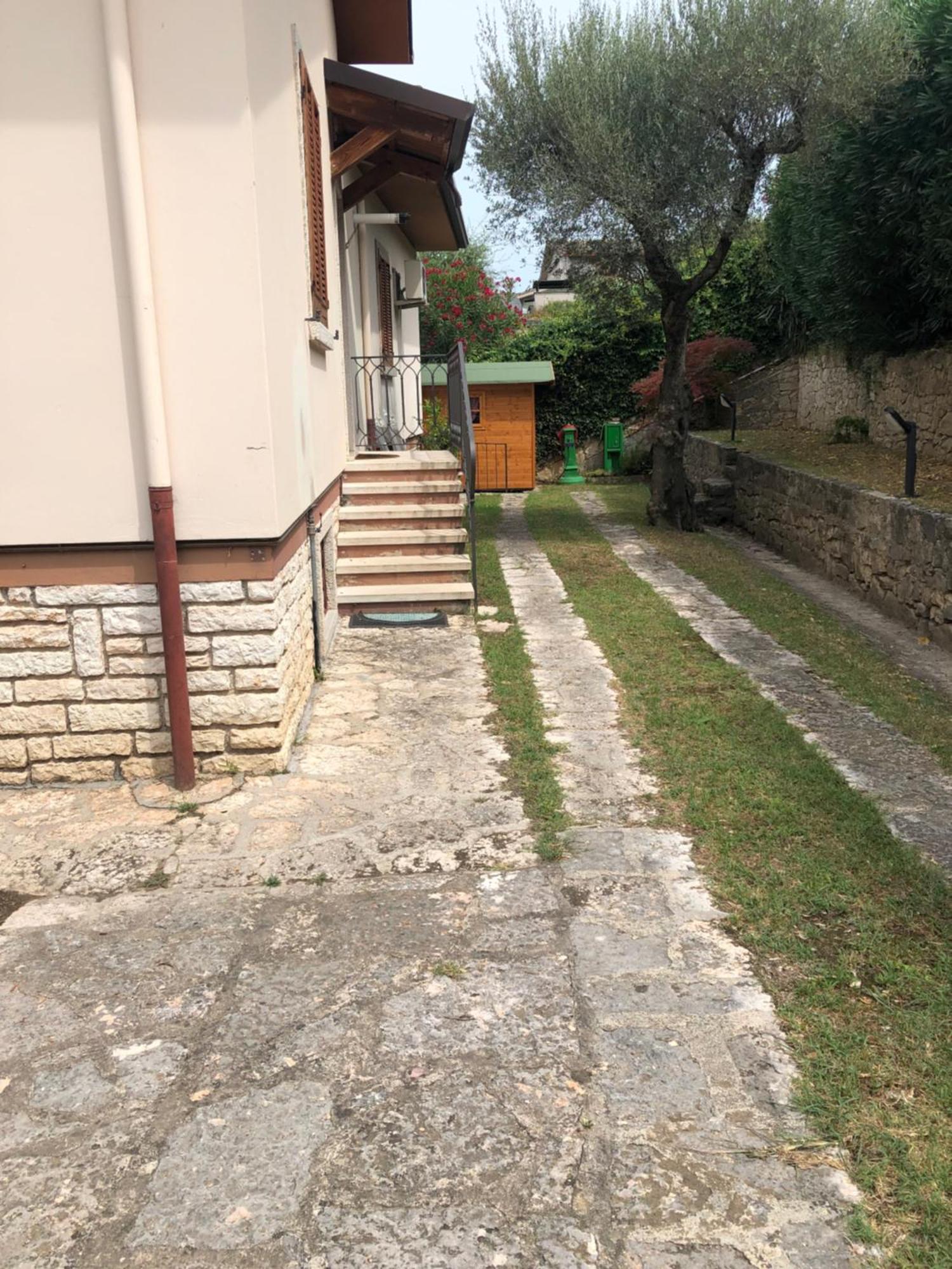Casa Patrizia Apartment Тори дел Бенако Екстериор снимка