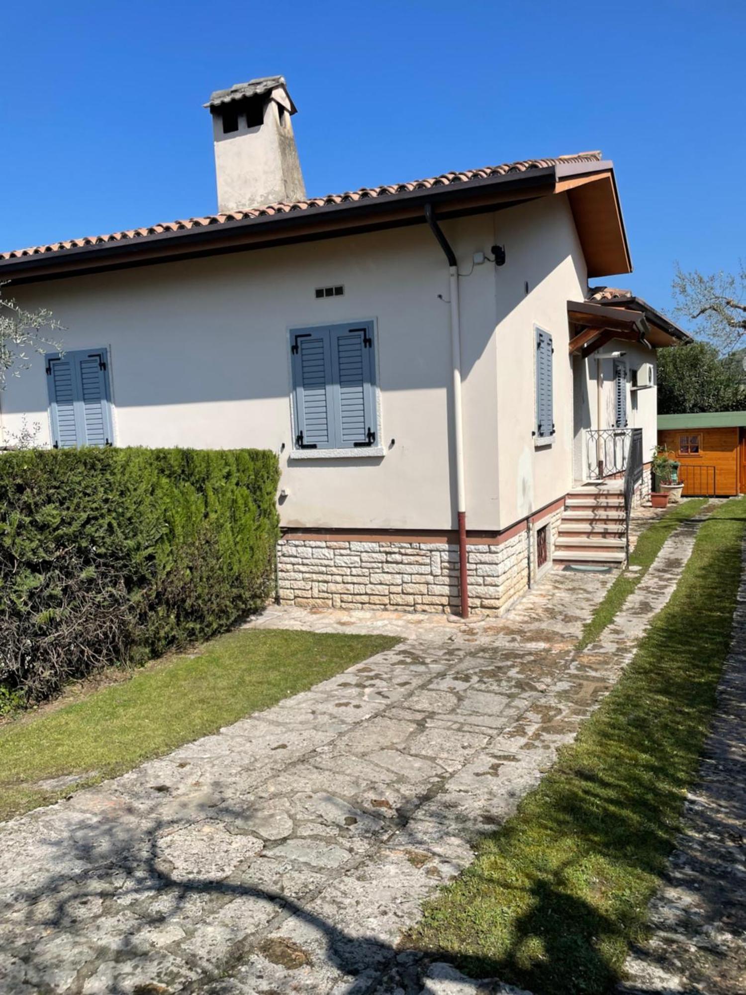 Casa Patrizia Apartment Тори дел Бенако Екстериор снимка